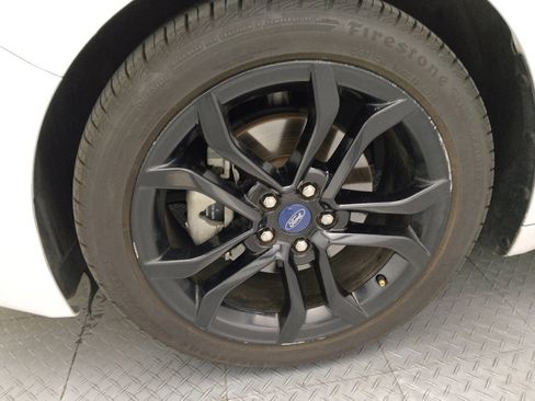 Used 2019 Ford Fusion SE w/ Equipment Group 151A FWD image 31