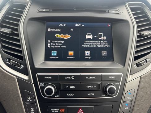 Used 2017 Hyundai Santa Fe Sport FWD image 23