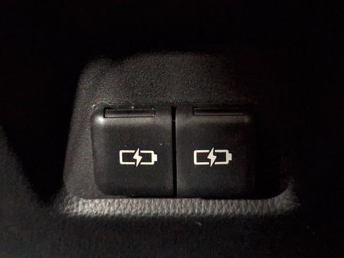 Used 2022 Toyota RAV4 XLE FWD image 19