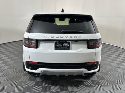 Certified 2025 Land Rover Discovery Sport S image 8