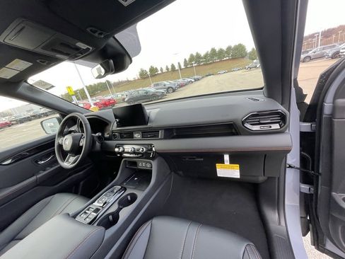 New 2025 Honda Pilot TrailSport image 11