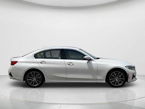 Used 2021 BMW 330i Sedan RWD image 4