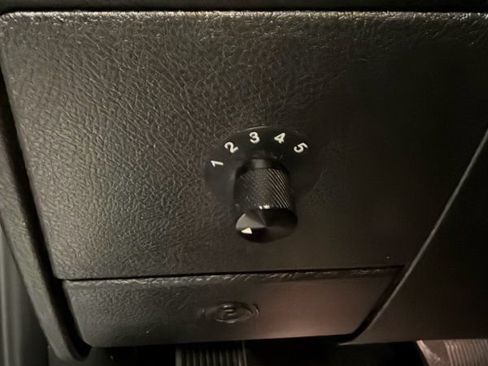 Used 2018 RAM 2500 Laramie AWD/4WD image 17