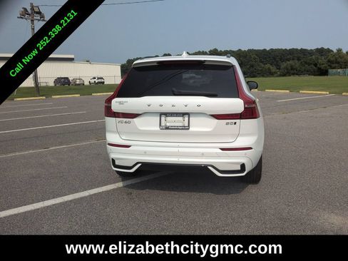 Used 2023 Volvo XC60 B5 Plus AWD/4WD image 8
