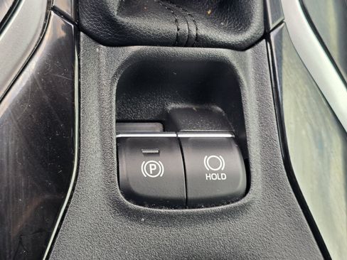 Used 2020 Toyota Corolla XSE FWD image 21