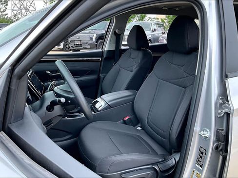 Used 2024 Hyundai Tucson SE FWD image 8