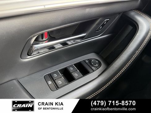 Used 2024 MAZDA CX-90 3.3 Turbo w/ Preferred Plus image 11