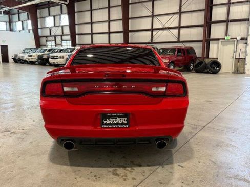 Used 2014 Dodge Charger R/T w/ Blacktop Package RWD image 9