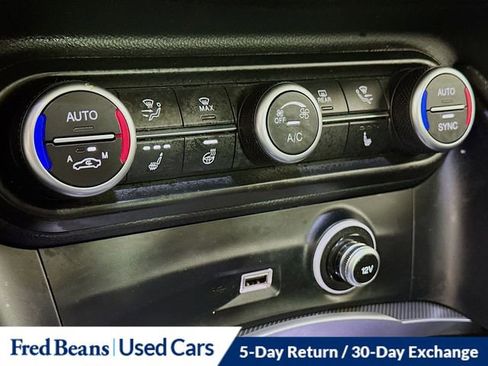 Used 2023 Alfa Romeo Stelvio Veloce image 17