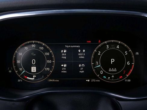 Used 2024 Jaguar F-PACE R-Dynamic S image 28