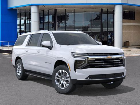 New 2026 Chevrolet Suburban LT w/ Comfort Package image 7