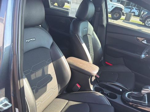 Used 2023 Kia Forte GT-Line FWD image 5
