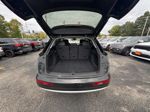 Used 2018 Audi Q5 2.0T Premium Plus w/ Premium Plus Package AWD/4WD image 18