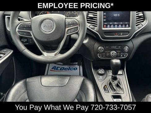 Used 2022 Jeep Cherokee Latitude Lux w/ Sun & Sound Group AWD/4WD image 17