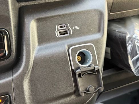 New 2026 RAM ProMaster 1500 w/ Safety Group image 17