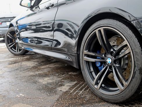 Used 2015 BMW M4 Convertible w/ Executive Package image 15