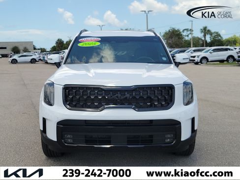 Used 2025 Kia Telluride SX X-Line AWD/4WD image 2