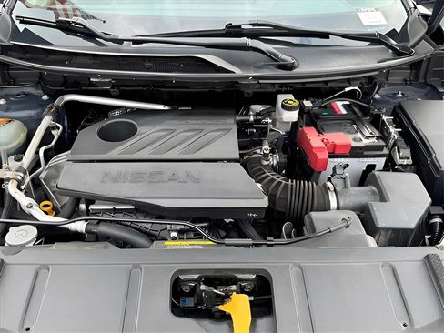 Used 2023 Nissan Rogue SL w/ SL Premium Package image 12