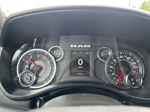 Used 2024 RAM 1500 Tradesman AWD/4WD image 15