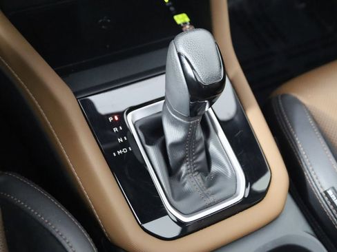 Used 2025 Subaru Forester Touring image 7