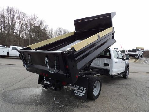 Used 2024 Ford F550 image 7