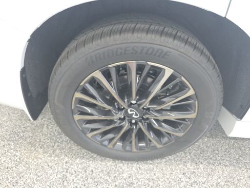 New 2026 INFINITI QX80 Autograph image 15