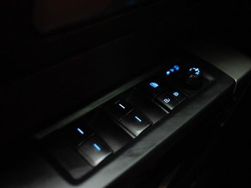 Used 2024 Toyota Tundra Limited image 28