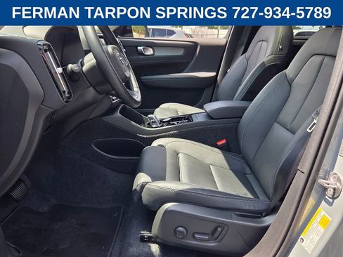 Certified 2026 Volvo XC40 B5 Plus AWD/4WD image 12