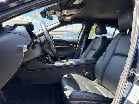 Used 2025 MAZDA MAZDA3 s Sport FWD image 13