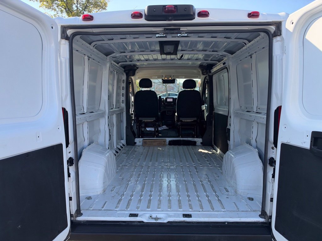 Used 2025 RAM ProMaster 2500 w/ Convenience Group FWD image 26