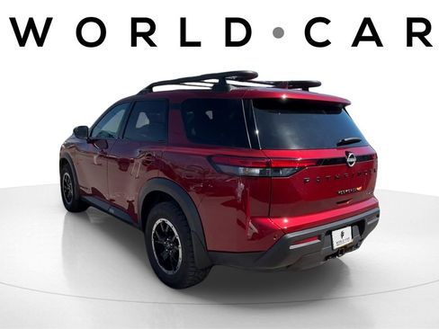 Used 2025 Nissan Pathfinder Rock Creek image 5