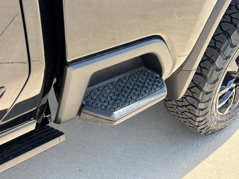 New 2026 Chevrolet Silverado 2500 High Country w/ Midnight Edition AWD/4WD image 14