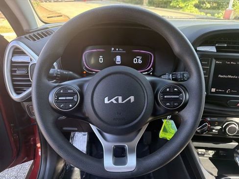 Used 2024 Kia Soul LX w/ Option Group 015 FWD image 14