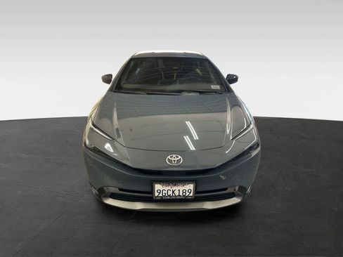 Used 2023 Toyota Prius XLE FWD image 7