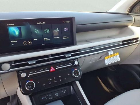 New 2026 Hyundai Tucson SEL FWD image 13