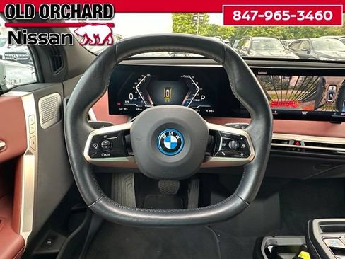 Used 2023 BMW iX M60 AWD/4WD image 25
