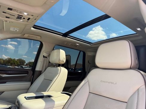 Used 2023 GMC Yukon Denali w/ Denali Reserve Package AWD/4WD image 32