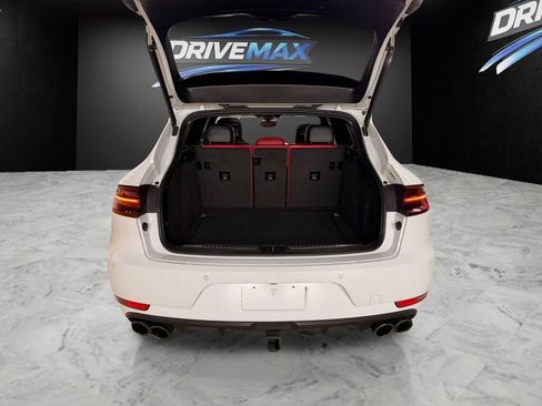 Used 2018 Porsche Macan GTS AWD/4WD image 11