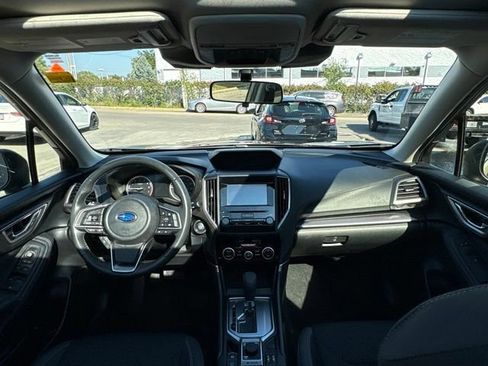 Used 2023 Subaru Forester Premium AWD/4WD image 16