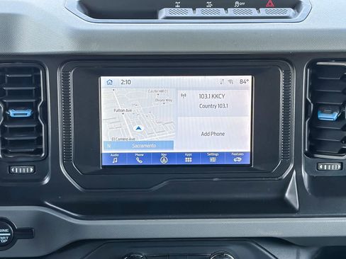 Used 2021 Ford Bronco Black Diamond image 13