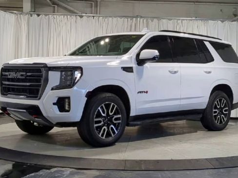 Used 2023 GMC Yukon AT4 w/ Technology Package image 5