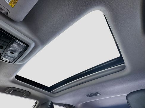 Used 2021 Toyota 4Runner Venture image 15