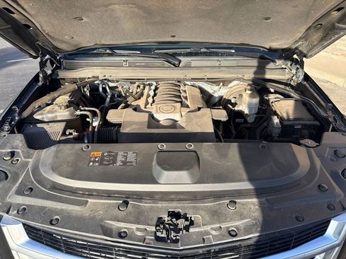 Used 2015 Cadillac Escalade Premium image 21