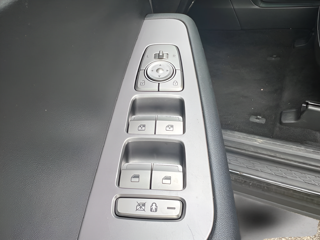Certified 2024 Hyundai Palisade SEL AWD/4WD image 36