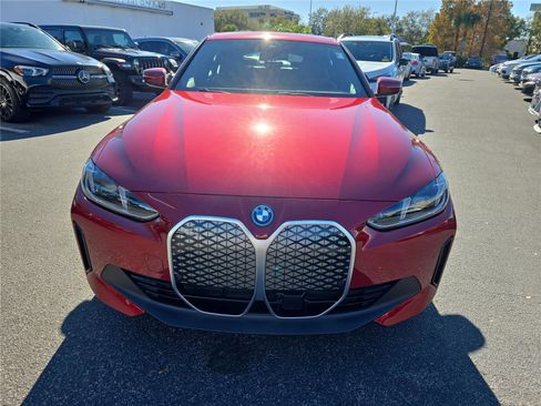 Used 2025 BMW i4 eDrive40 w/ Driving Assistance Package image 5