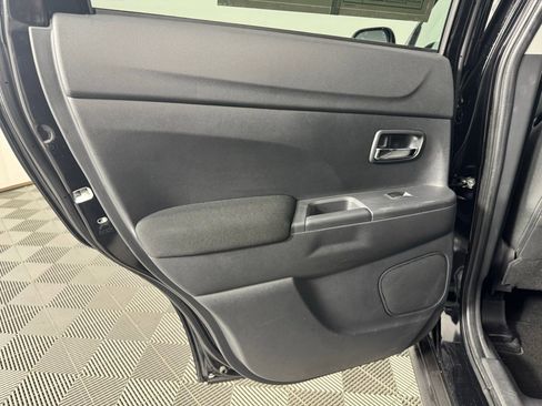 Used 2025 Mitsubishi Outlander Sport AWD image 26