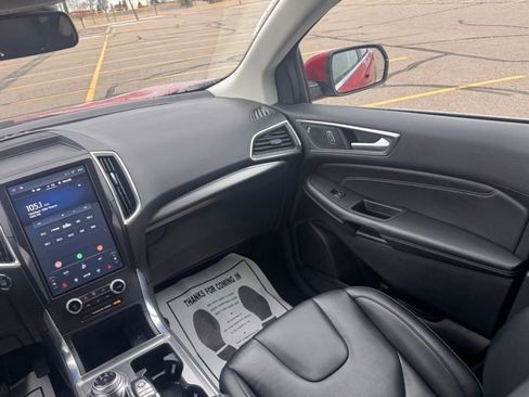 Used 2022 Ford Edge Titanium w/ Class II Trailer Tow Package AWD/4WD image 19