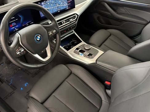 Used 2023 BMW i4 eDrive35 w/ Premium Package RWD image 11