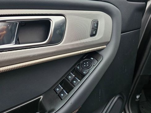 New 2026 Ford Explorer Active image 15