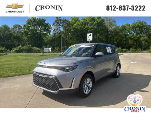 Used 2025 Kia Soul LX w/ LX Technology Package FWD image 1